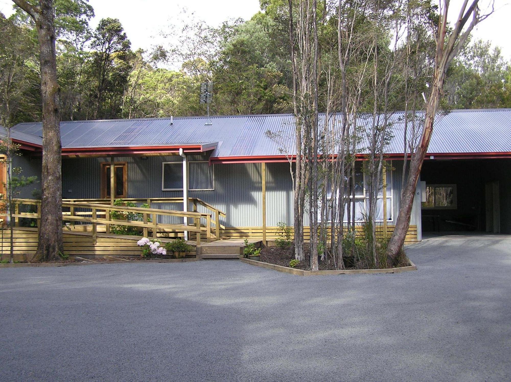 The Crays Accommodation Strahan Exterior foto